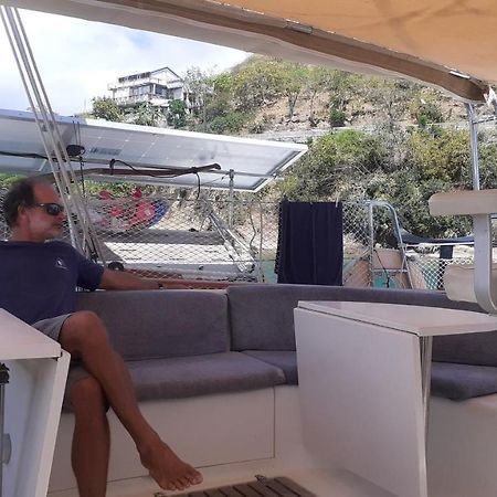 Отель Catamaran Cypraea Тер-де-О Экстерьер фото