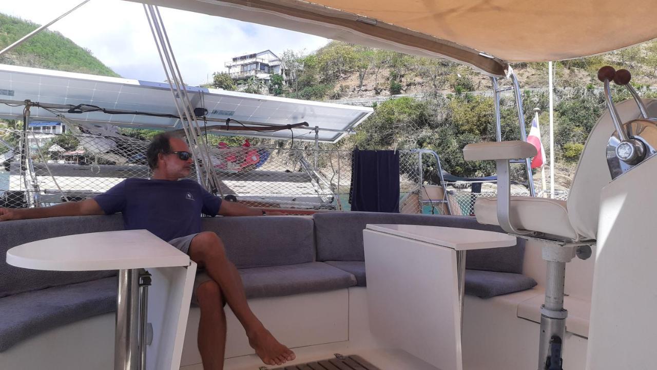 Отель Catamaran Cypraea Тер-де-О Экстерьер фото