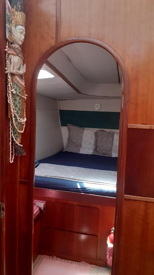 Отель Catamaran Cypraea Тер-де-О Экстерьер фото